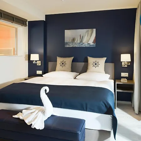Prora Platinum Penthouse Aquamarin Apartment